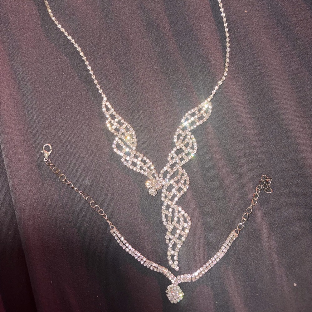Swarovski necklace set